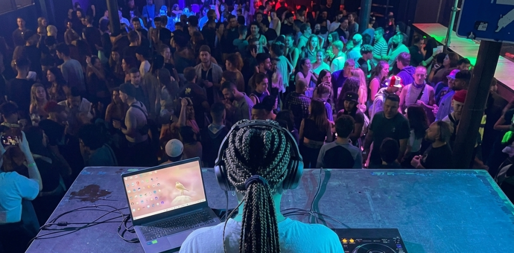 Gemini_Generated_Image_bssjldbssjldbssj